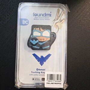 New / Sealed Foundmi Bluetooth Tracking Remote Keychain DC Comics Nightwing